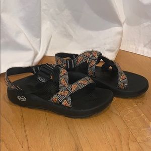 Men’s Chacos Size 9